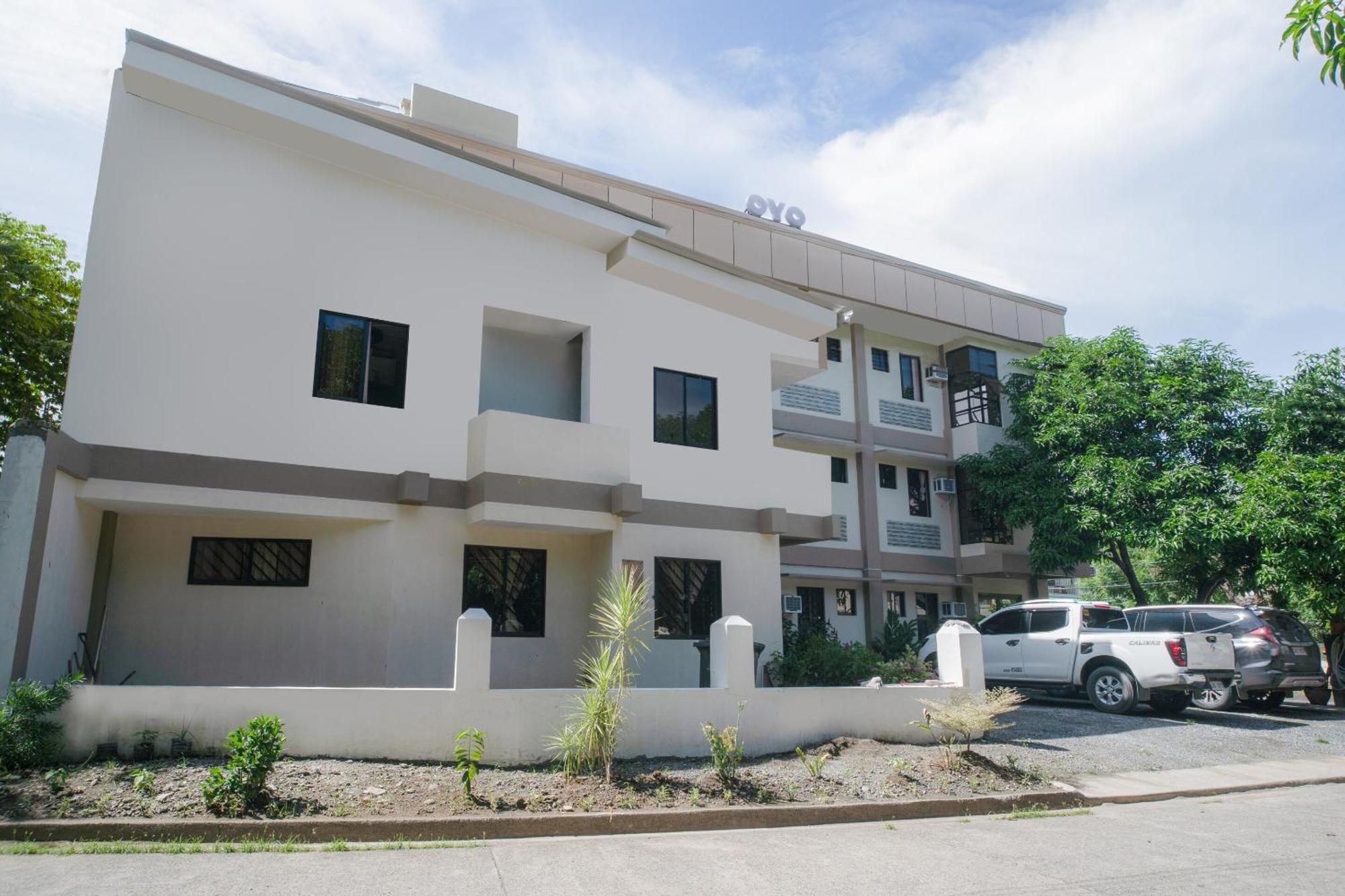Super Oyo 604 Chateau Cinco Dormitel Davao Экстерьер фото